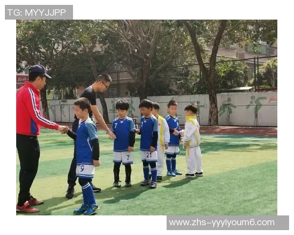 足球兵兵:探索足球背后的故事与激情,感受运动带来的团结与梦想 足球兵兵:探索足球背后的故事与激情,感受运动带来的团结与梦想